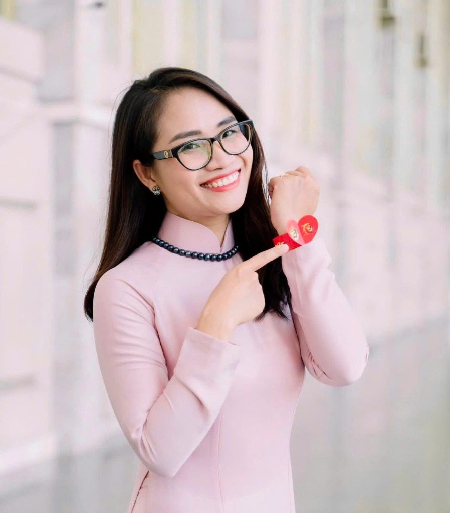 Cô giáo Ngô Thị Tùng Lâm